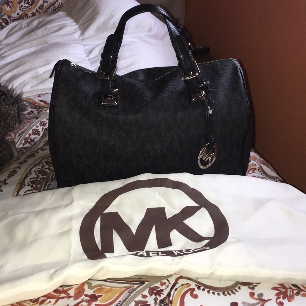 ⭐️PRICE DROP⭐️ Michael Kors Large Bag